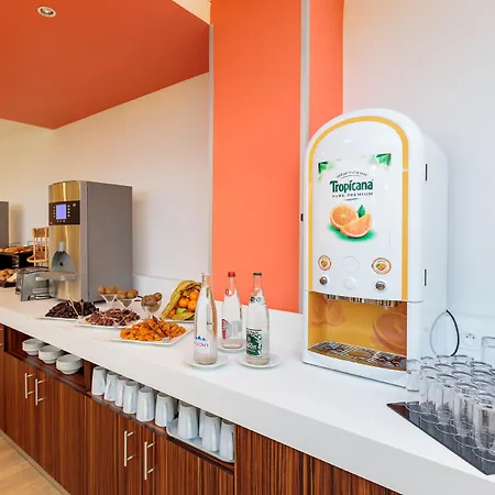 Hotel Ferrand Centre By Ihg 4*