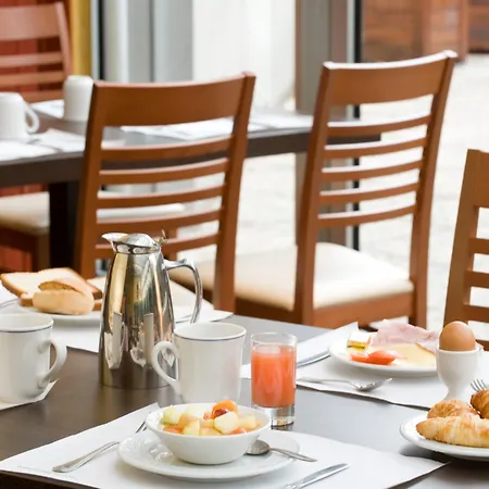 Western Ferrand Centre Hotel