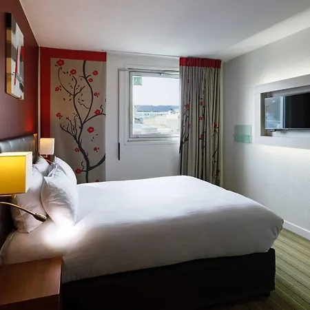 Western Ferrand Centre Szálloda 4*
