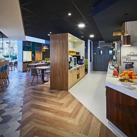 Western Ferrand Centre Hotel
