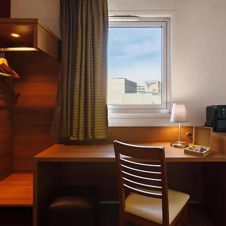 Western Ferrand Centre Hotel 4*