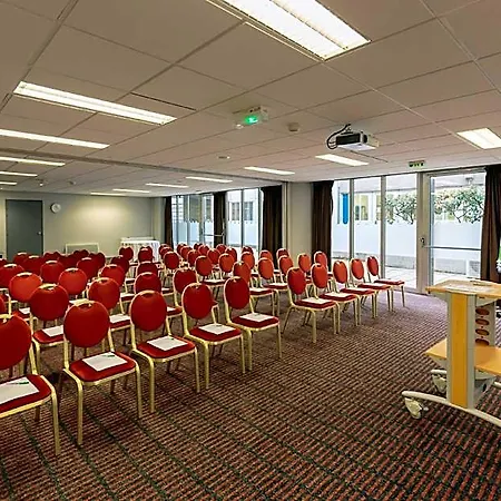 Western Ferrand Centre Hotel 4*