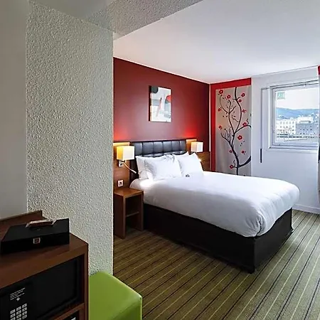 Hotel Western Ferrand Centre 4*