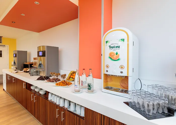 Hotel Ferrand Centre By Ihg 4*