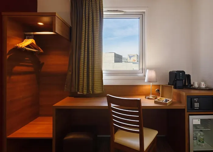 Ferrand Centre By Ihg فندق