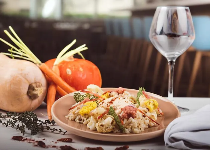 Hotel Ferrand Centre By Ihg 4*