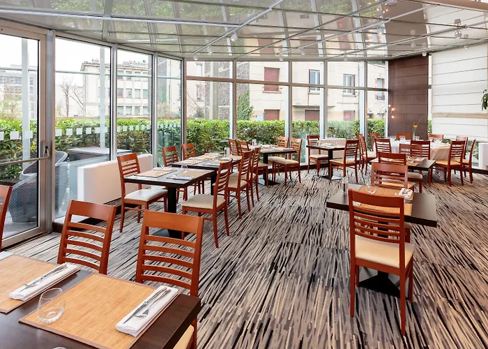 فندق Ferrand Centre By Ihg 4*