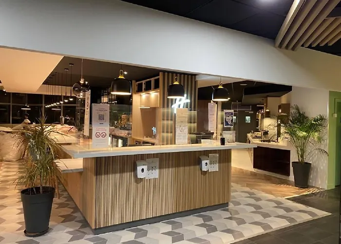 Hotel Ferrand Centre By Ihg 4*