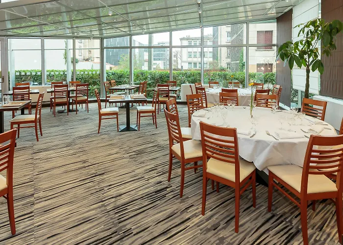 Ferrand Centre By Ihg Hotel 4*